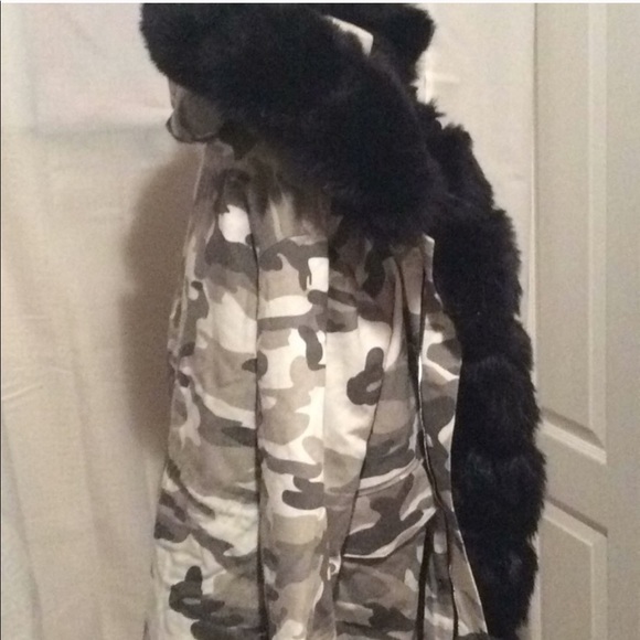 Kinikiss jacket with fur - Picture 4 of 4